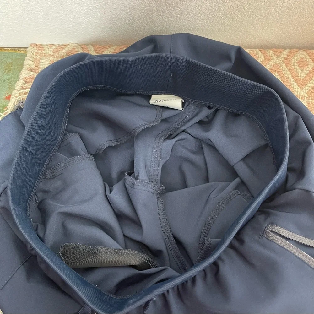 LIBIN Navy Blue Cargo Hiking Capri Pants Size M 2000’s Sporty Retro